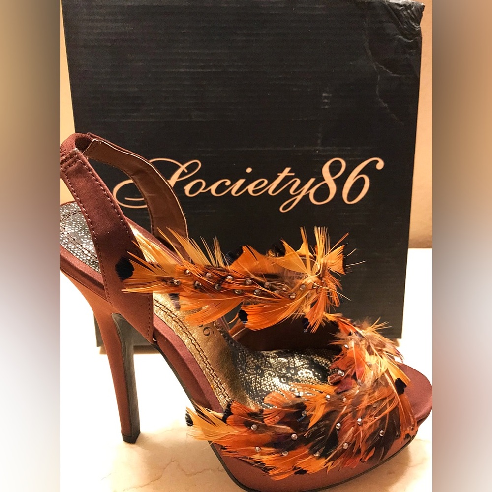 Never Worn- Unique Feather High Heels